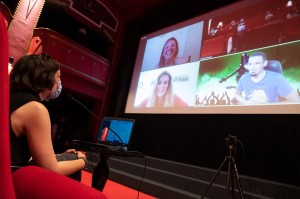 210612_Alien_on_stage_013